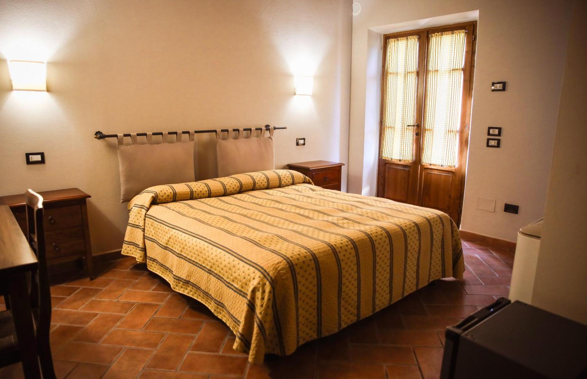 Agriturismo La Vecchia Quercia Montemerano Exterior photo