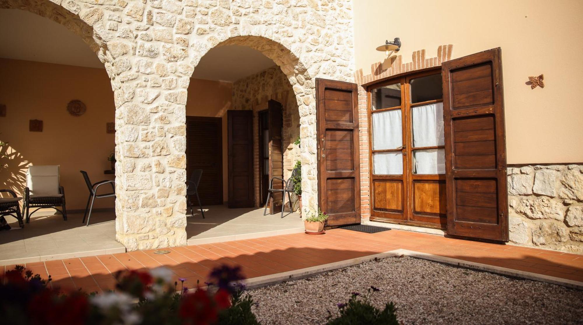 Agriturismo La Vecchia Quercia Montemerano Exterior photo